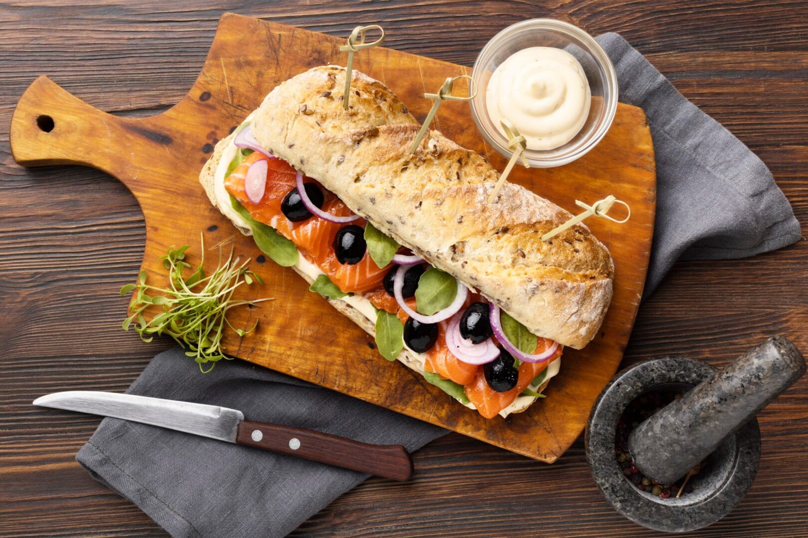 knowledge base 5 flat lay salmon sandwich with cutlery scaled