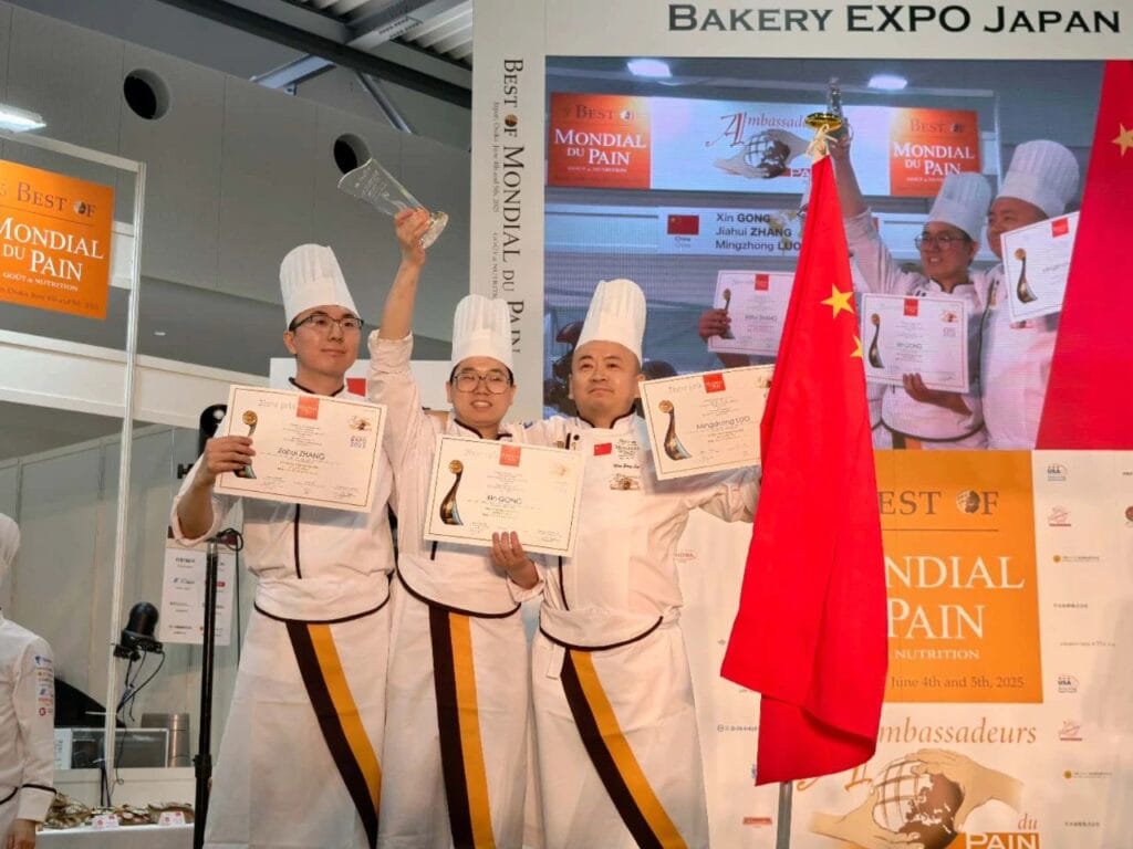 When the spirit of the Expo meets Oriental Baking: San-energy appliances and the national team create a milestone in international competitions 5 世界面包大使 中国队 亚军