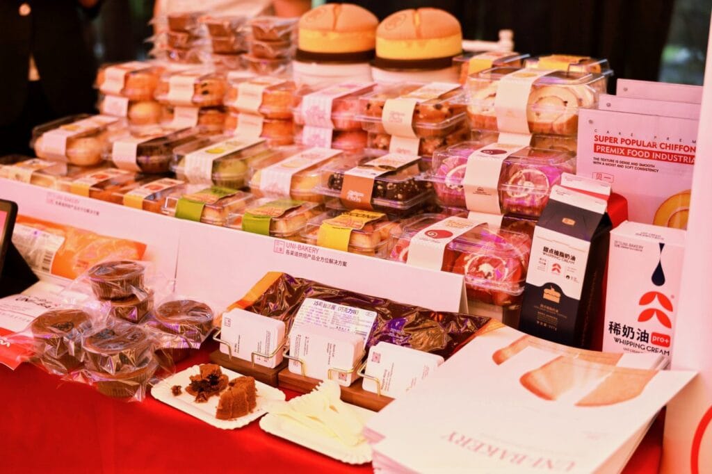 The 2025 China-ASEAN Baking Industry Symposium was successfully held in Jakarta 13 QSQ 4308 opq4071525889