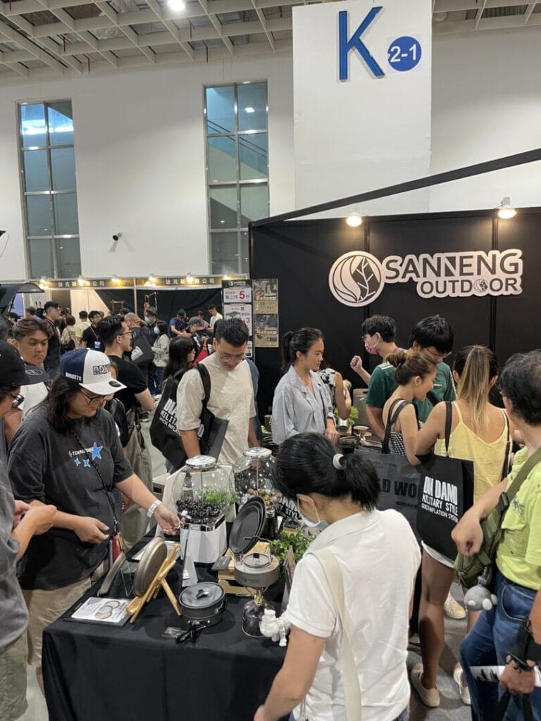 人潮、热潮、亮点齐聚! 三能户外在2025台湾户外用品展大放异彩,新品魅力点亮户外生活 10 戶外用品展 三能戶外 展位人潮 5